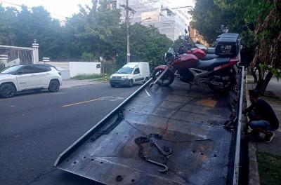 EPTC recolhe motocicleta com R$ 385 mil em débitos no bairro Boa Vista