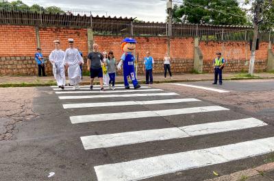 Ação com anjos da guarda na Escola São Francisco Menino Deus 