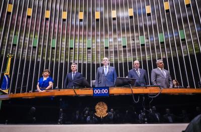 Melo participa em Brasília de homenagem de deputados aos 251 anos da Capital