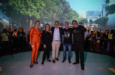 Carla Fachin, Leticia Batistela, Rodrigo Gomes, Rodrigo Leal e Luiz Carlos Pinto durante o Prêmio Inovação Porto Alegre 2022