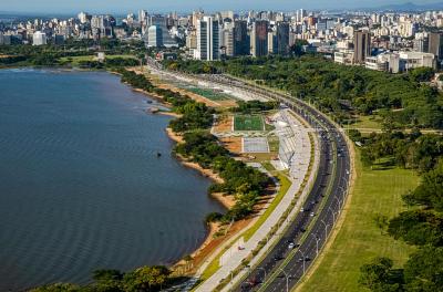 Potencial turístico de Porto Alegre em exposição na feira de negócios 