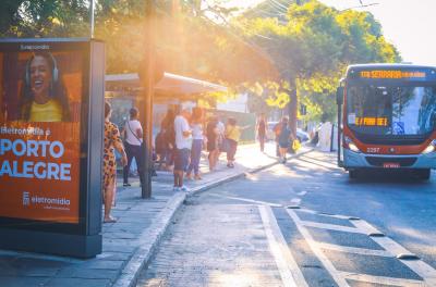Ônibus de Porto Alegre em campanha contra o abuso sexual