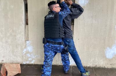 Guarda Municipal prende homem por furto de fios no bairro Rio Branco