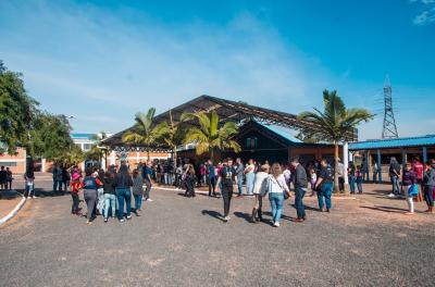 Prefeitura leva serviços municipais ao mutirão de aniversário do Centro Social Marista 