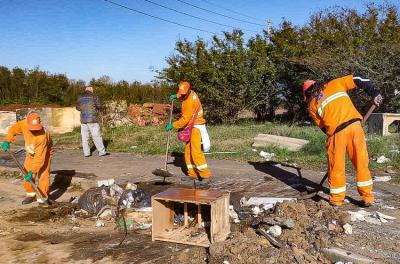 DMLU retirou 70 toneladas de resíduos em limpeza na avenida Severo Dullius