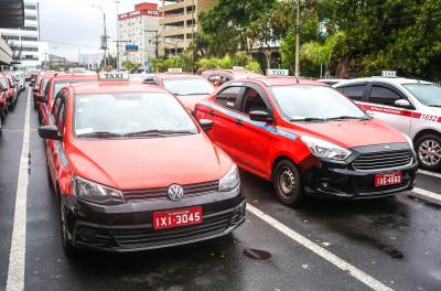 Eptc informa extinção de prefixos de taxistas que não fizeram a migração