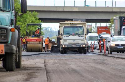Obras na Freeway alteram o trânsito