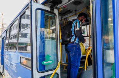EPTC divulga esquema de trânsito e transporte para jogo entre Grêmio x Fluminense
