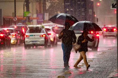Defesa Civil alerta para a possibilidade de chuvas intensas durante a quarta-feira