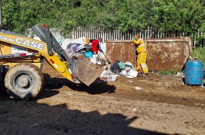 DMLU retira 82 toneladas de resíduos em limpeza no bairro Cavalhada