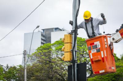 EPTC começa a modernização dos controladores semafóricos 