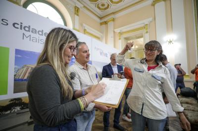 Prefeitura dá início à Multifeira com trabalhadores ambulantes no Centro Histórico