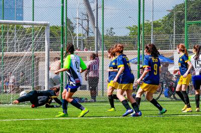 Abertas inscrições para programa de futebol feminino para estudantes de escolas estaduais