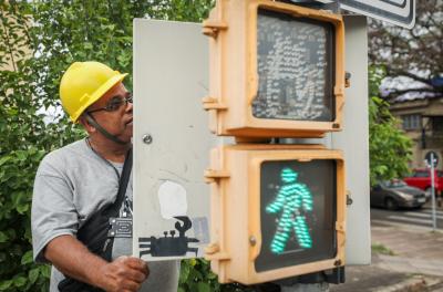 Cento e cinquenta controladores semafóricos já possuem tecnologia sem fio