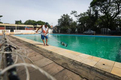 Manutenções e treinamentos fizeram parte do preparo para a abertura das piscinas