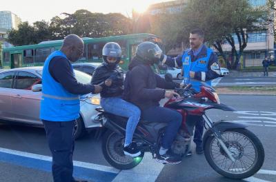 Ação educativa com motociclistas 