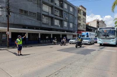 mobilidade urbana e retorno dos semáforos após o temporal