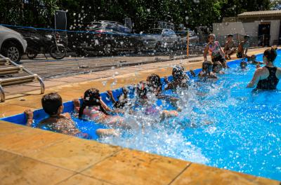 Último fim de semana das piscinas públicas em Porto Alegre