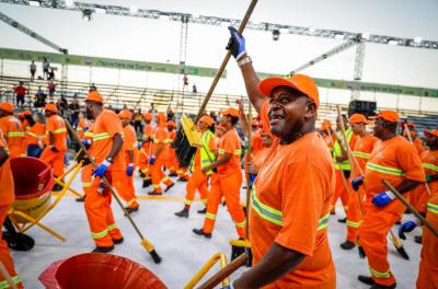 DMLU recolhe cerca de uma tonelada de resíduos após festa de Carnaval do Porto Seco