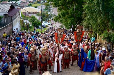 Encenação da Paixão de Cristo no Morro da Cruz lembrará da necessidade de paz no mundo