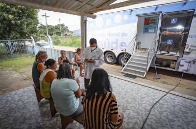 Unidade móvel de saúde