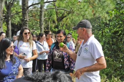 Unidade de Alimentação Escolar faz visita técnica a propriedades rurais da Zona Sul
