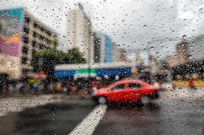 Defesa Civil alerta para a possibilidade de chuva intensa durante o sábado