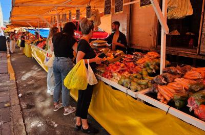 Prefeitura monitora bairros com feiras de hortifrutigranjeiros