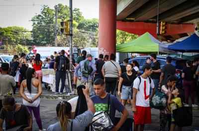 pessoas em abrigos - enchentes