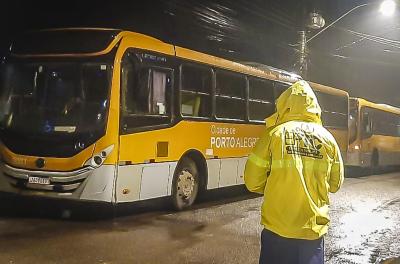 Central de Transportes Enchente garante agilidade e segurança nos deslocamentos de insumos e da população que mais precisa deste atendimento