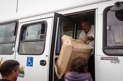 entrega de cestas básicas