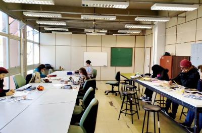 Atelier livre retoma aulas dos cursos regulares