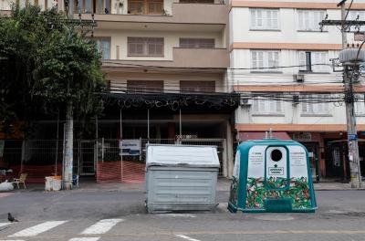 Confira os locais dos coletores de resíduos de vidro