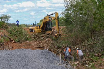 Dmae avança em obras emergenciais nos diques da Zona Norte