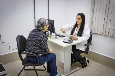 Nove unidades de saúde abrem para vacinação no feriado