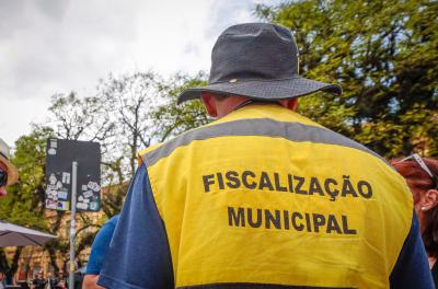 Fiscalização municipal participa de ação com a Brigada Militar