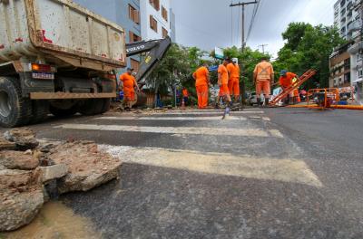 Dmae adia serviço de conclusão de entroncamento entre adutoras