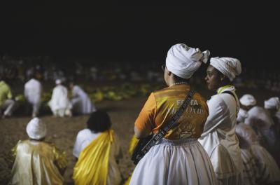 festa de oxum na orla de ipanema