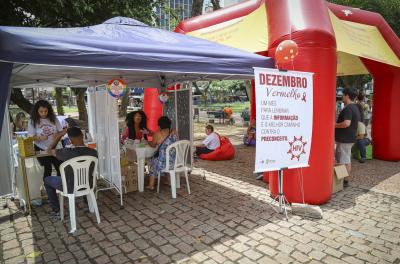 dezembro vermelho