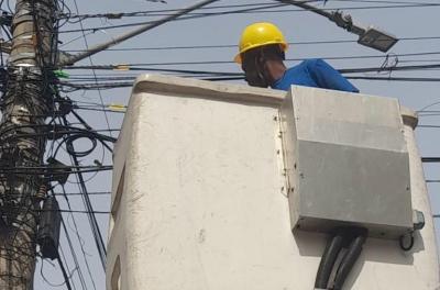 Operação para retirada de fios de vias