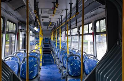 Prefeitura apresenta novos ônibus superarticulados e com redução na emissão de gases poluentes