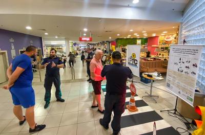 Ação de educação para o trânsito no Shopping Total
