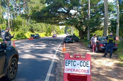 EPTC realiza blitz na Zona Sul da Capital