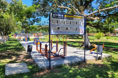 Prefeitura entrega mais duas academias ao ar livre em praças da cidade
