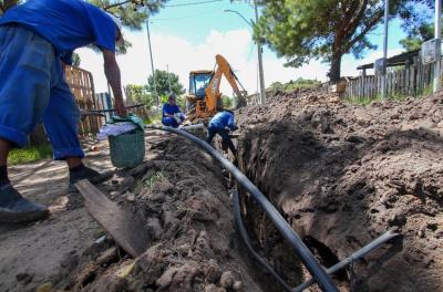 Dmae implanta mais de 10km de redes de abastecimento de água em um ano