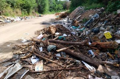 DMLU faz limpeza no bairro Lomba do Pinheiro neste domingo