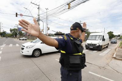 Cruzamento entre as avenidas Chuí e Pinheiro Borda terá bloqueio de trânsito nesta quinta e sexta