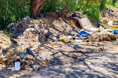 DMLU faz limpeza no bairro Lomba do Pinheiro neste domingo