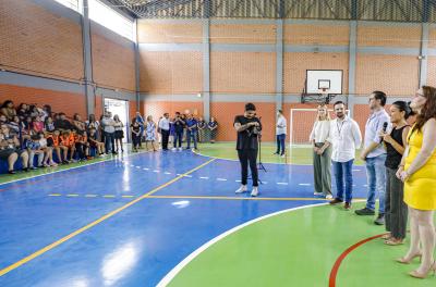 Concluída a revitalização do ginásio e das quadras esportivas de escola do bairro Humaitá