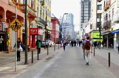 Setor de serviços puxa alta de empregos em janeiro na Capital